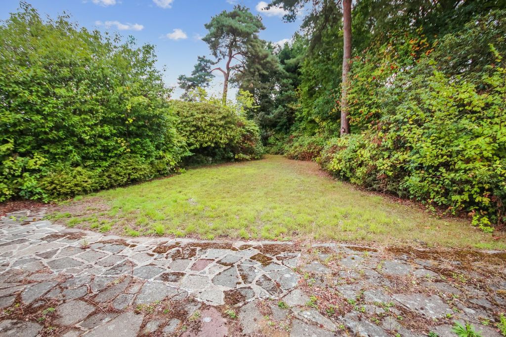 Property photo 2 of 10
