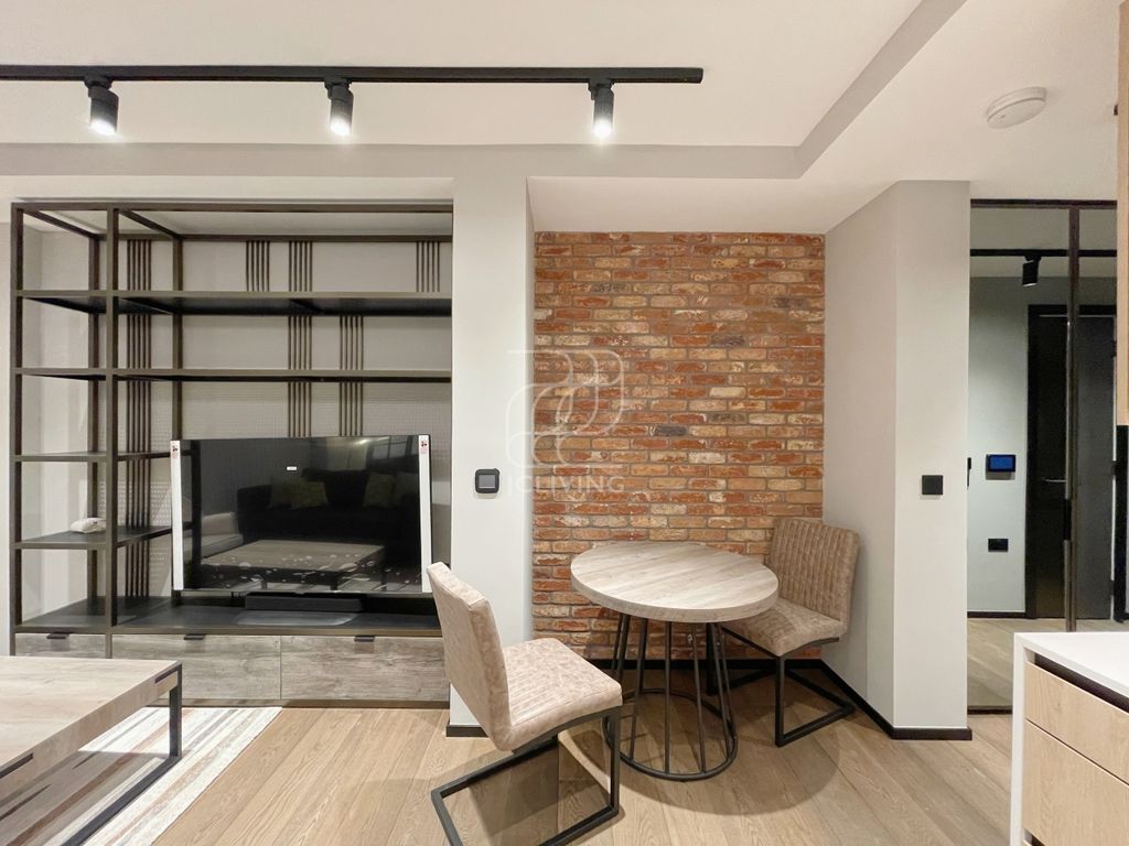 Property photo 3 of 9 Stage Apartments