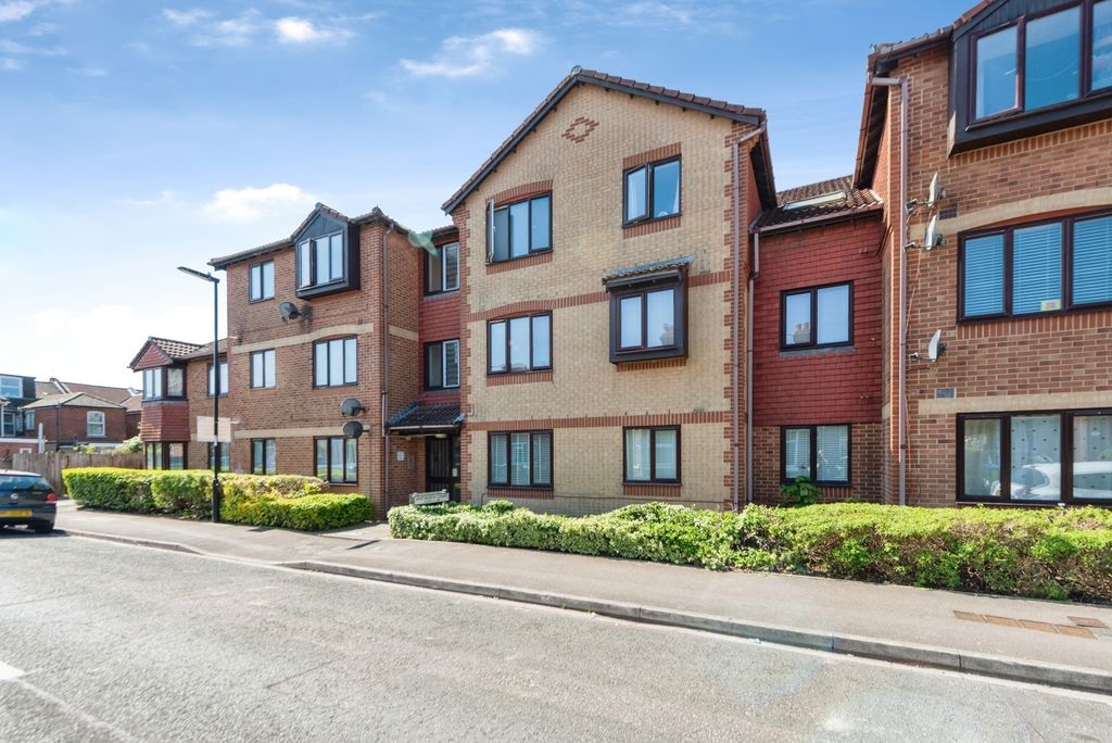Property photo 1 of 16 Pbox-Img.Jpg