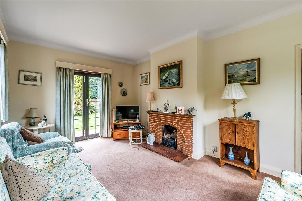 Property photo 2 of 15 83-West-Farm-Avenue-15.Jpg