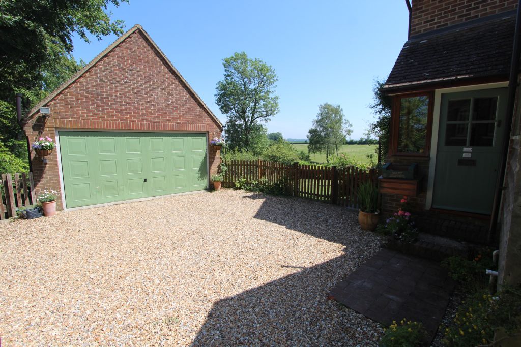 Property photo 3 of 25