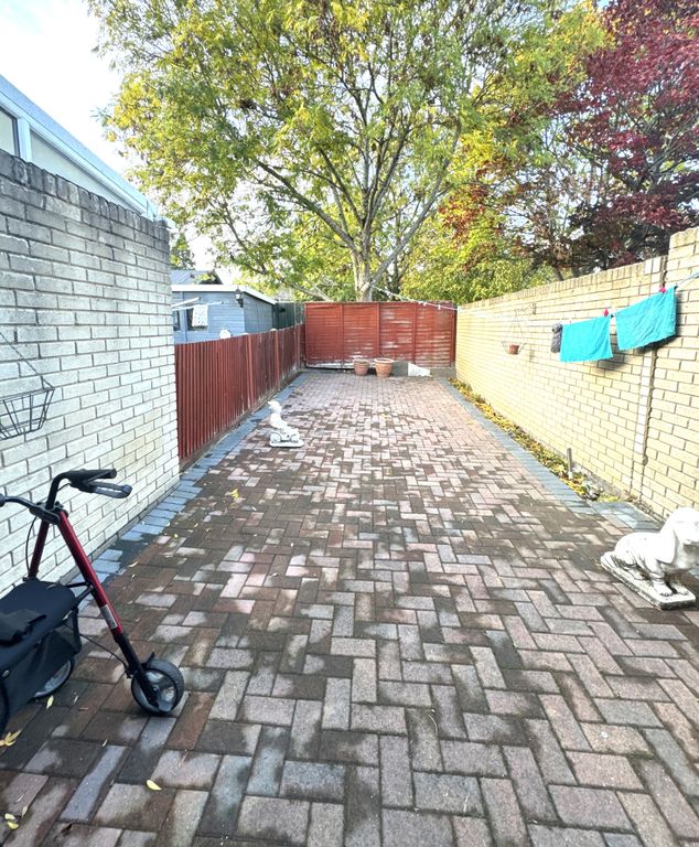 Property photo 3 of 19