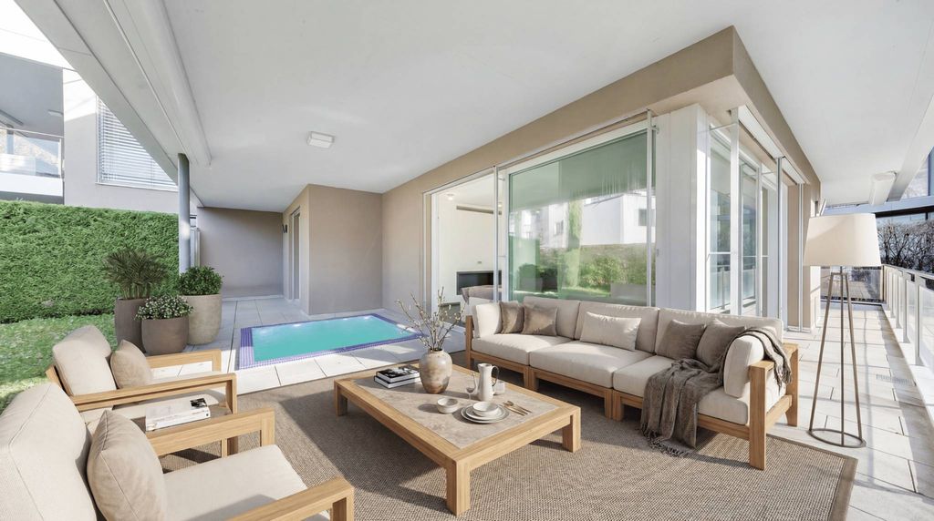 Property photo 2 of 11