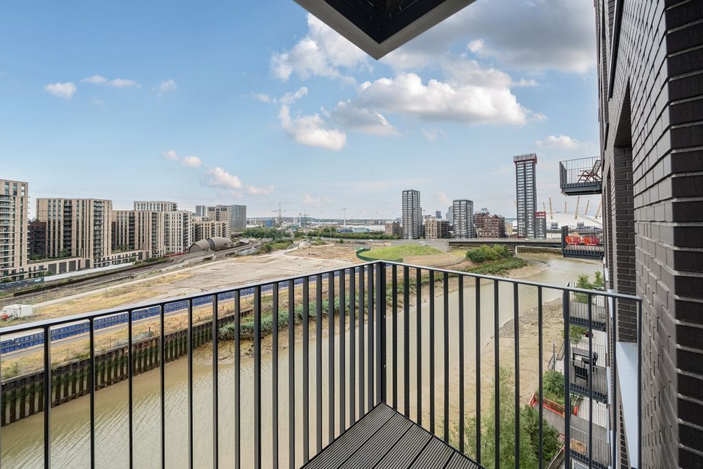 Property photo 2 of 18 1333376-18-6890d2...
