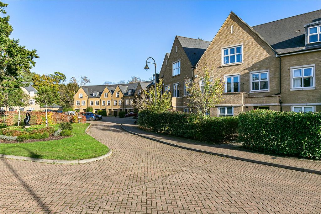 Property photo 1 of 35 Exterior