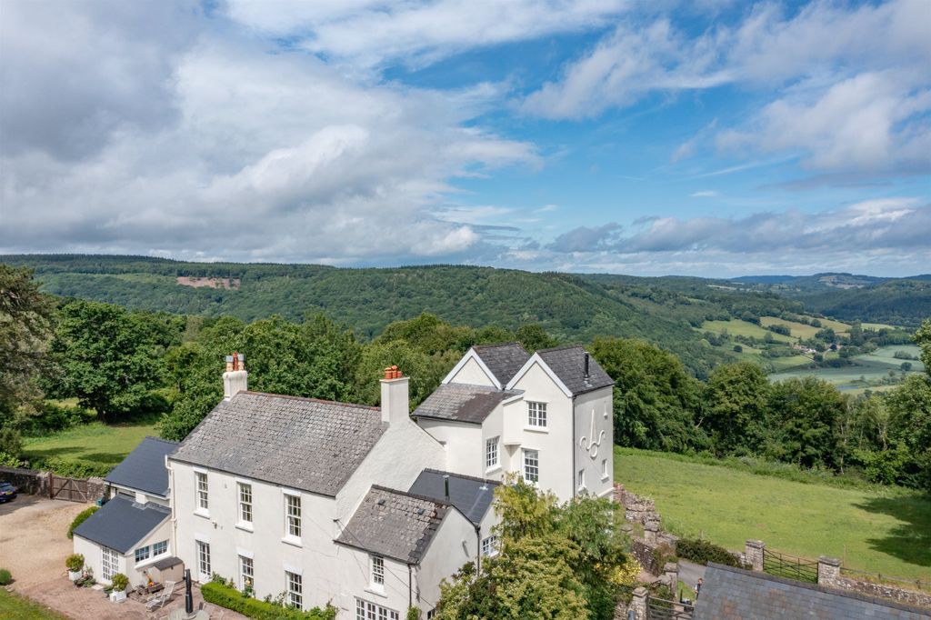 Property photo 3 of 26