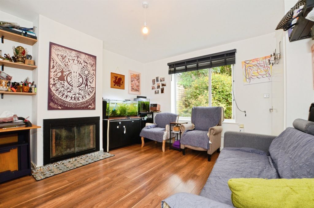 Property photo 3 of 18