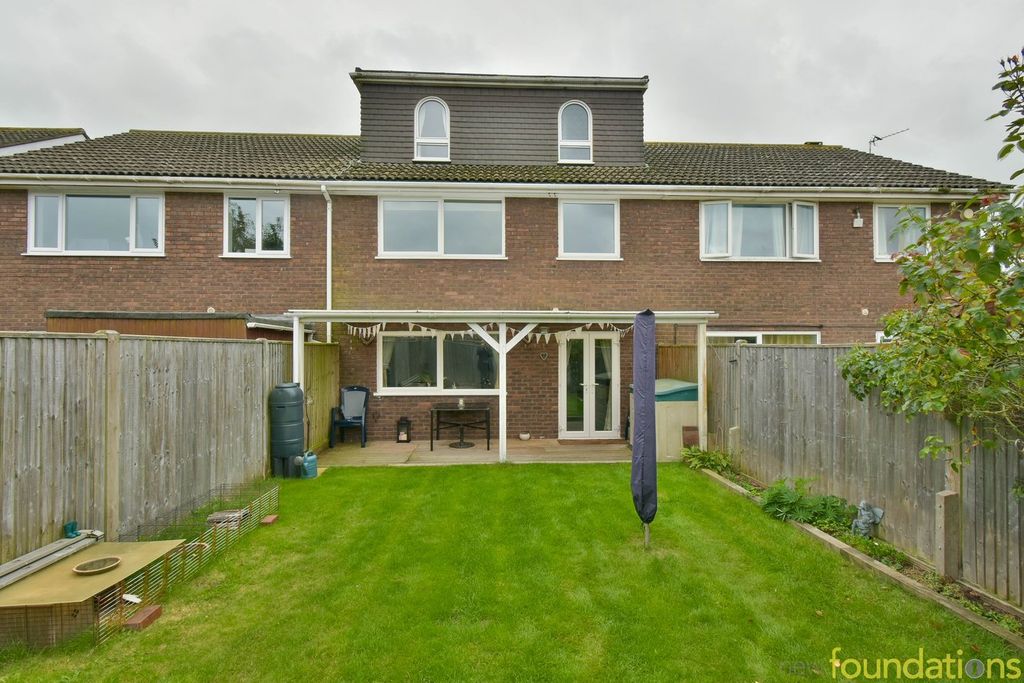 Property photo 2 of 16