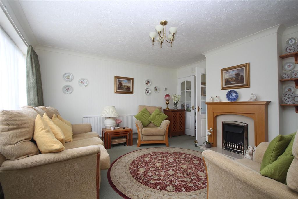 Property photo 2 of 14 Img_9082.Jpg
