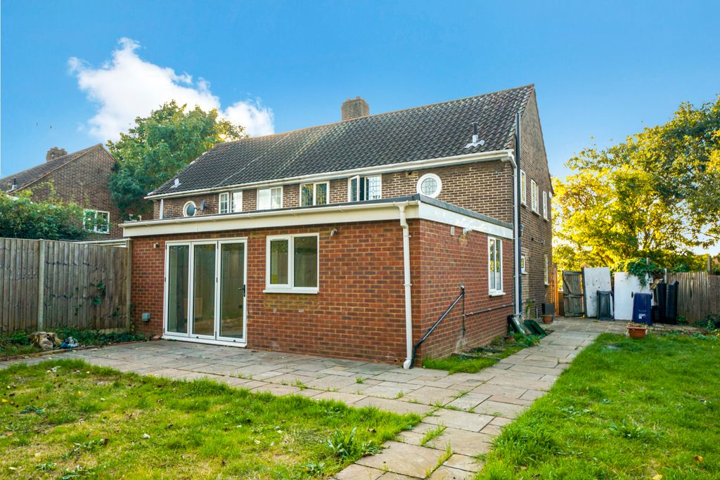 Property photo 2 of 13