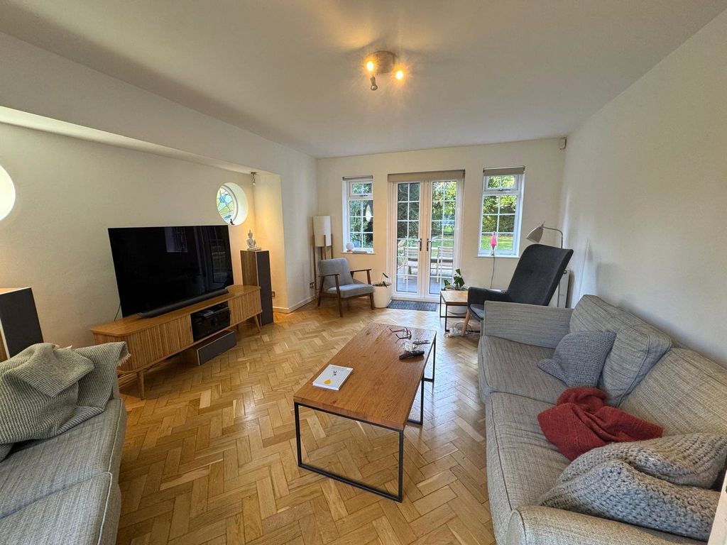 Property photo 2 of 13 Picture No. 08