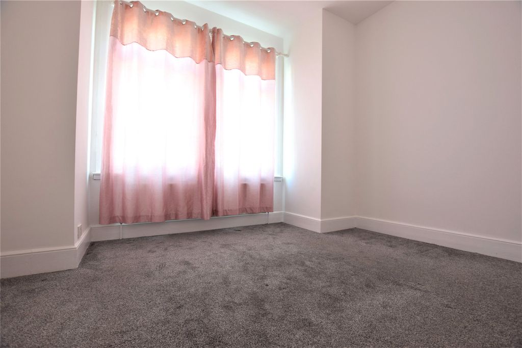 Property photo 3 of 9 Picture No. 13