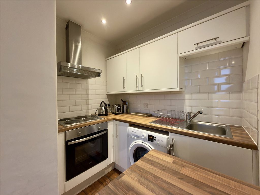 Property photo 3 of 9 Picture No. 07