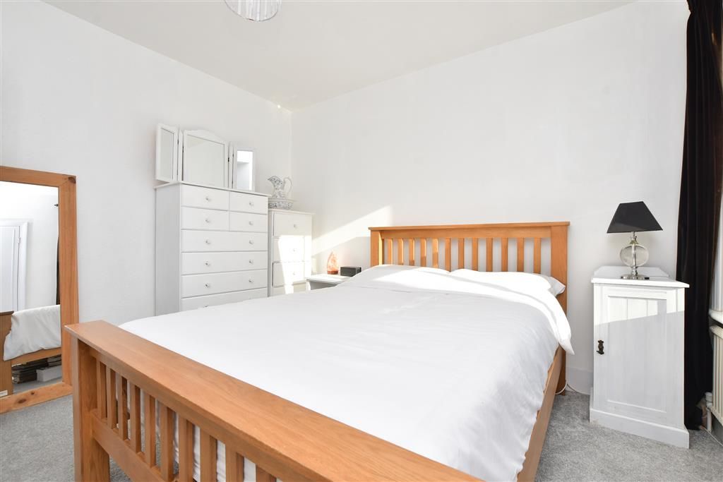 Property photo 3 of 16 Bedroom 3