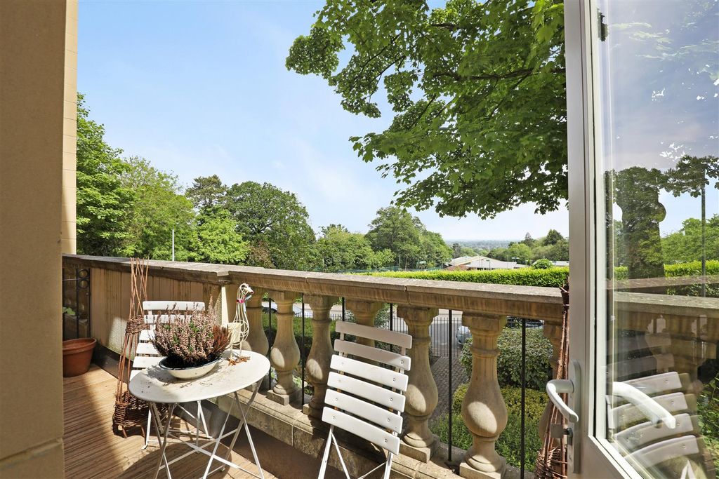 Property photo 1 of 11 08-Abccct_Mcs_Flat 7 Cartwright Court_053 (1).Jpg