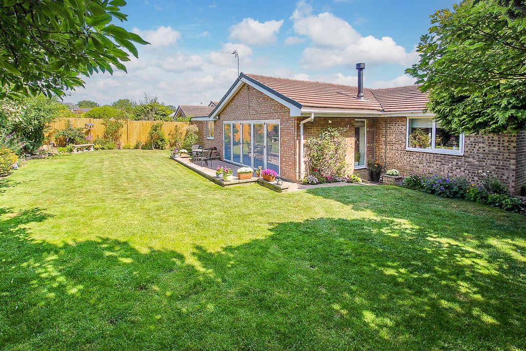 Property photo 1 of 21