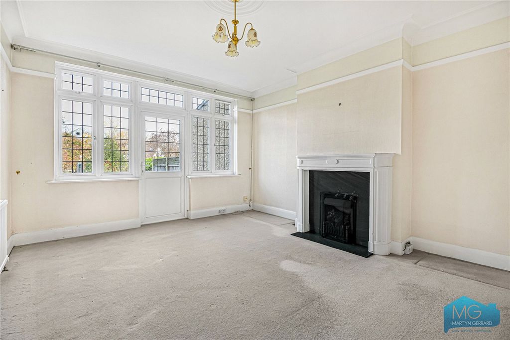 Property photo 2 of 23 Picture No. 22