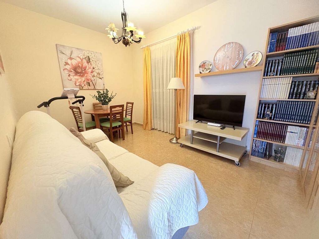 Property photo 2 of 21