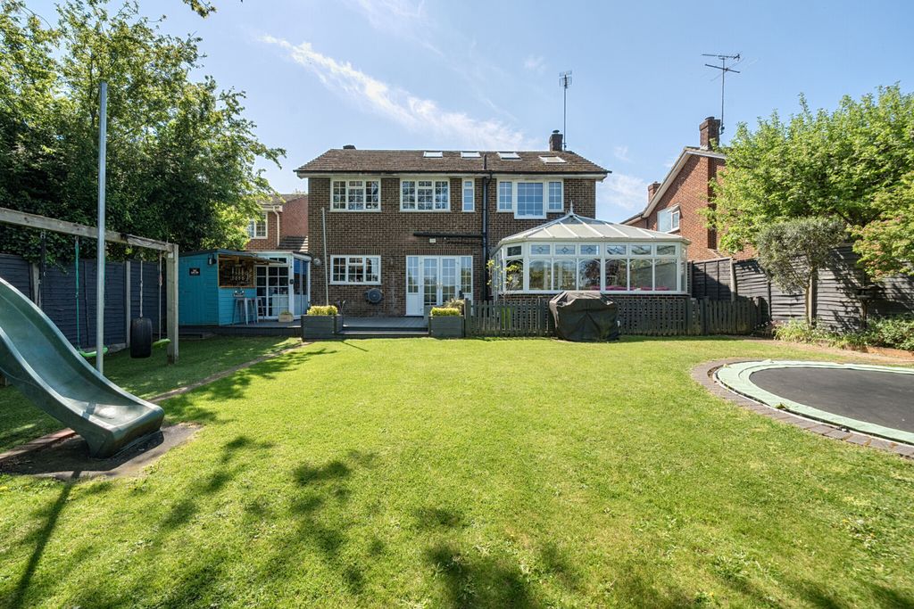 Property photo 2 of 21 Picture No. 33