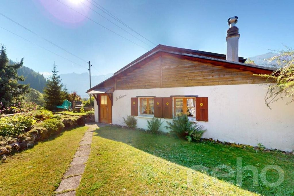 Property photo 3 of 12