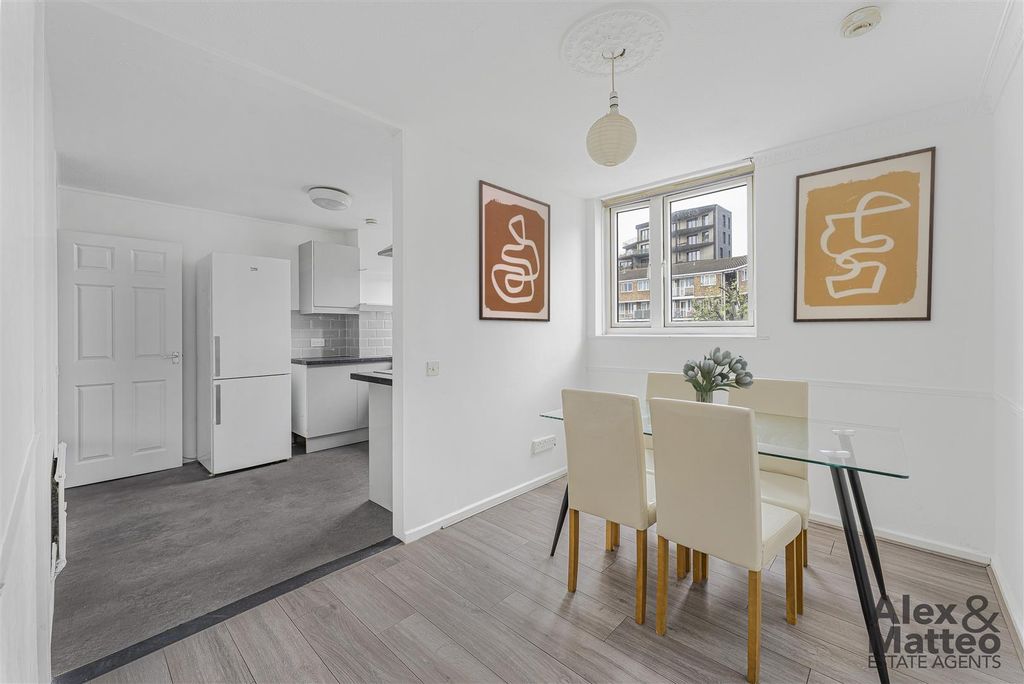 Property photo 2 of 13 Armina Way