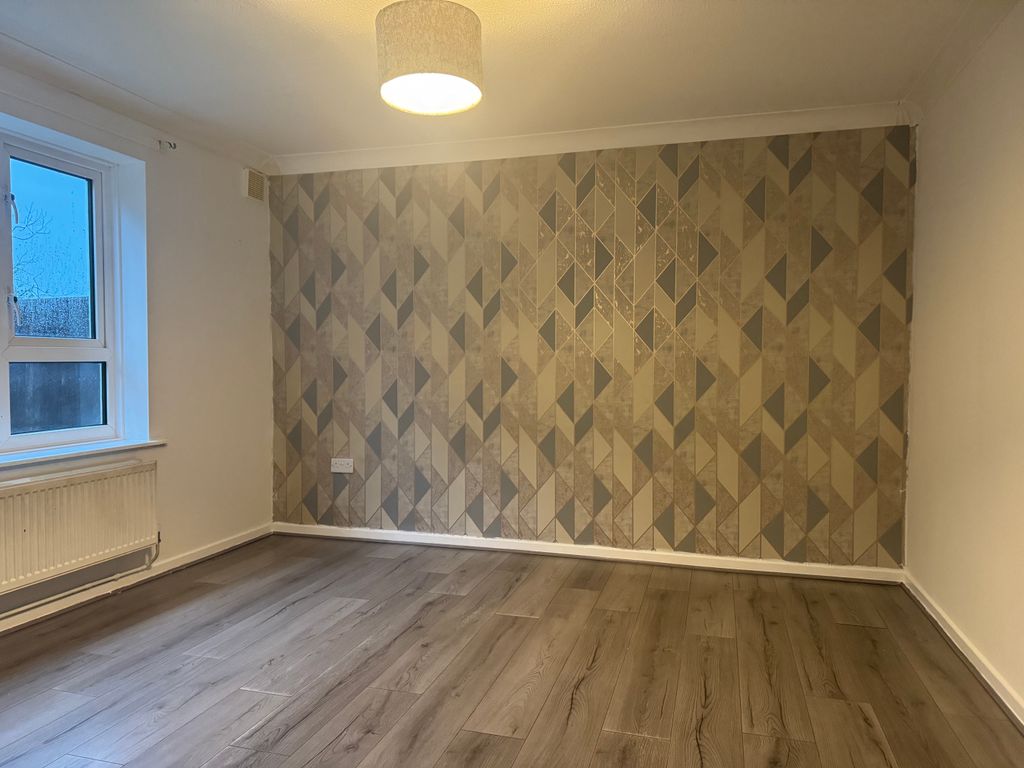 Property photo 3 of 13 Image