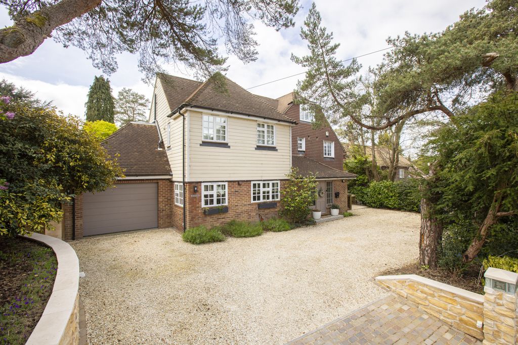 Property photo 1 of 29