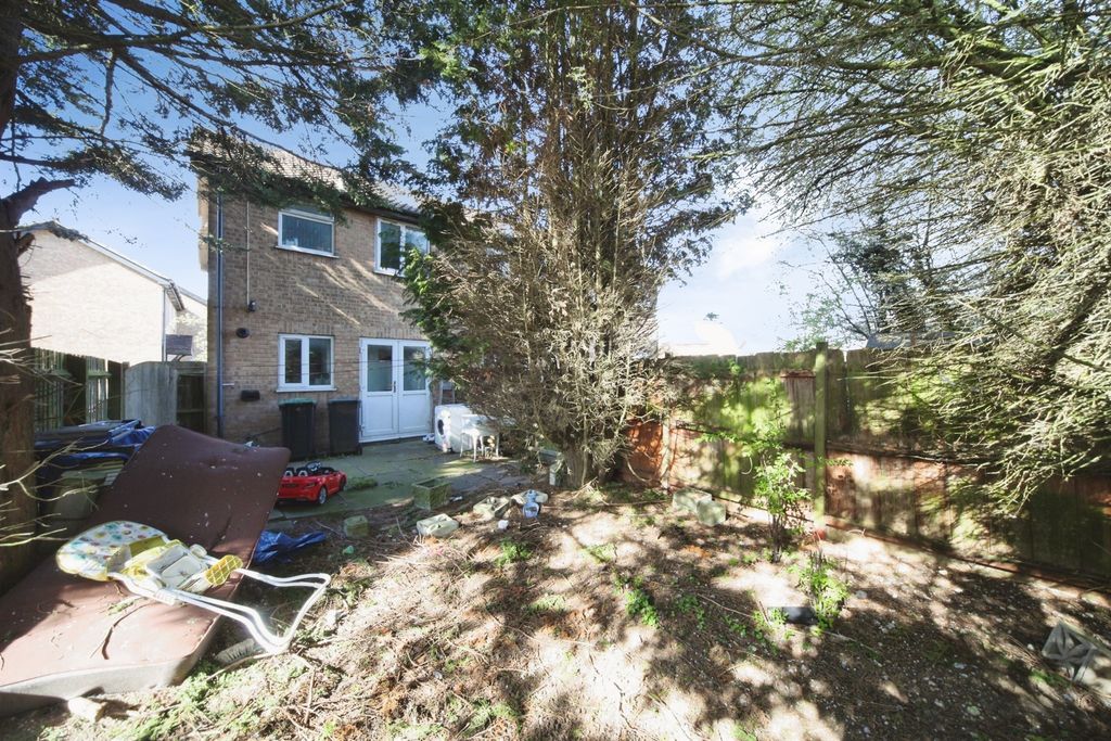 Property photo 2 of 16