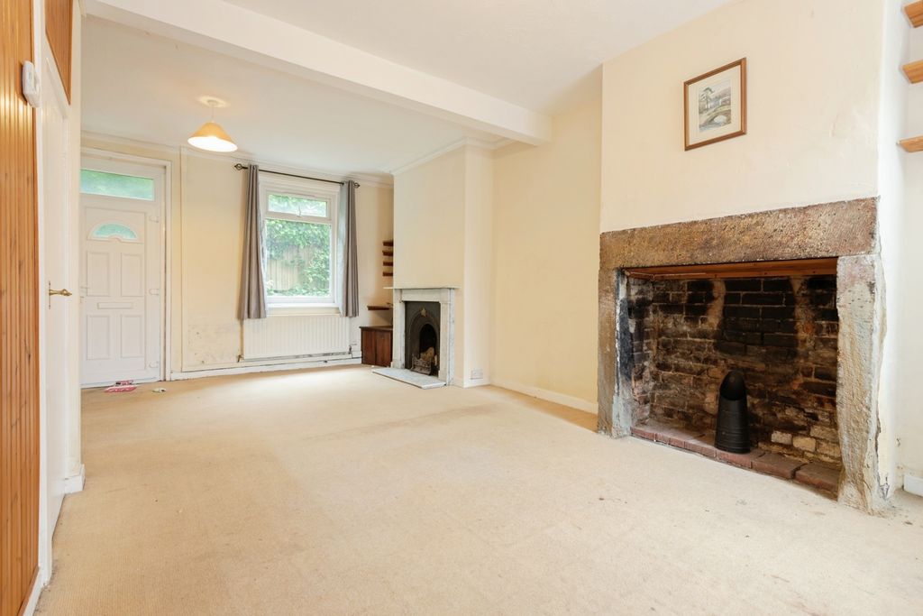 Property photo 2 of 17 Photo