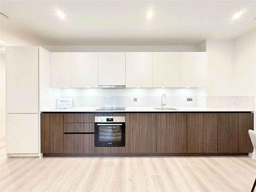 Property photo 2 of 8 Picture No. 10