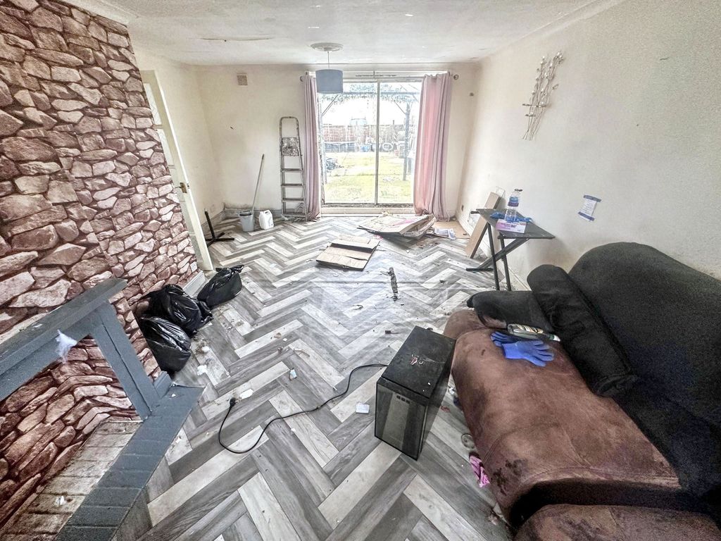 Property photo 3 of 13