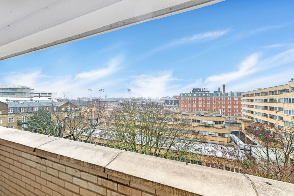 Property photo 3 of 10 Balcony