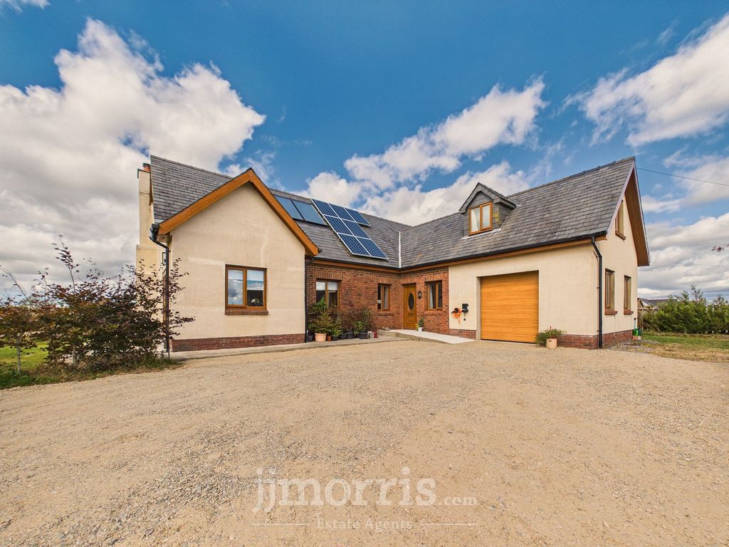 Property photo 1 of 30