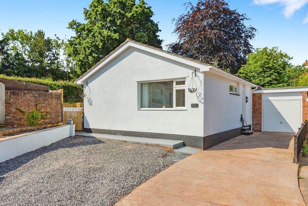 Property photo 1 of 18