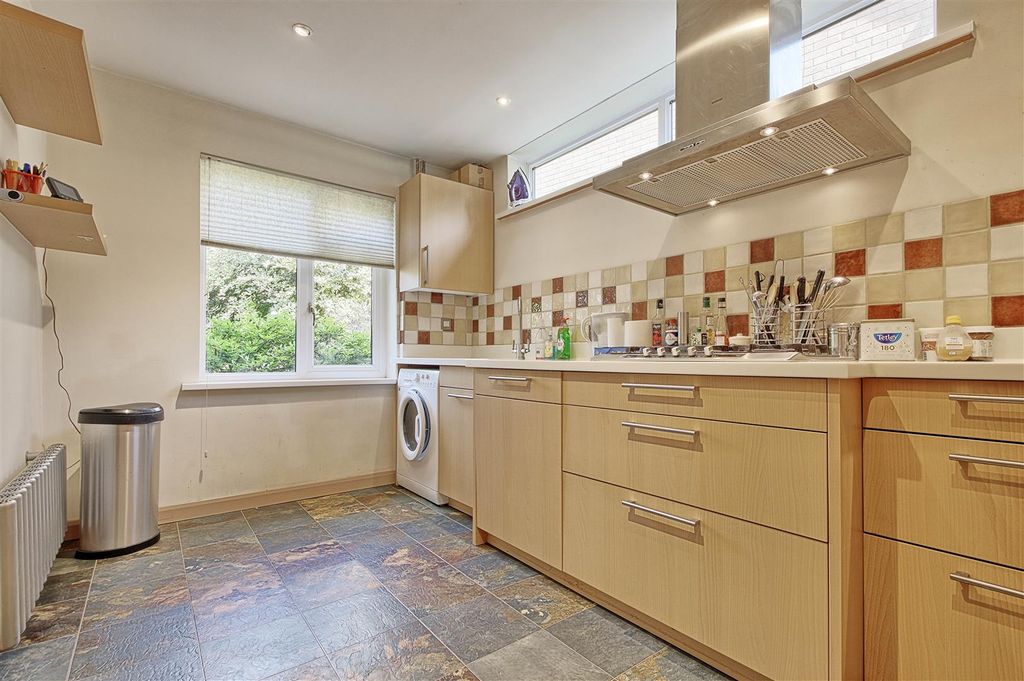 Property photo 3 of 20 Kitchen 2.Jpg