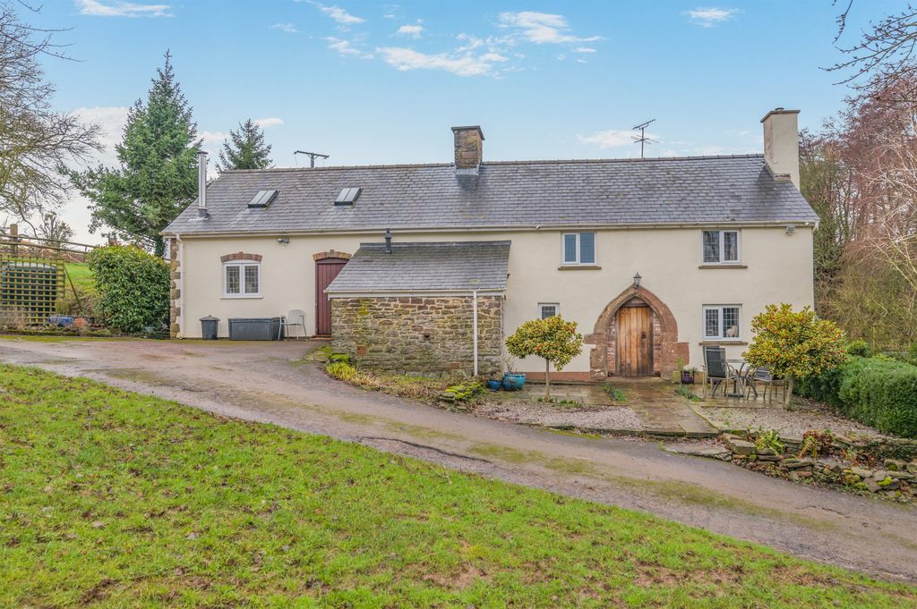 Property photo 1 of 46