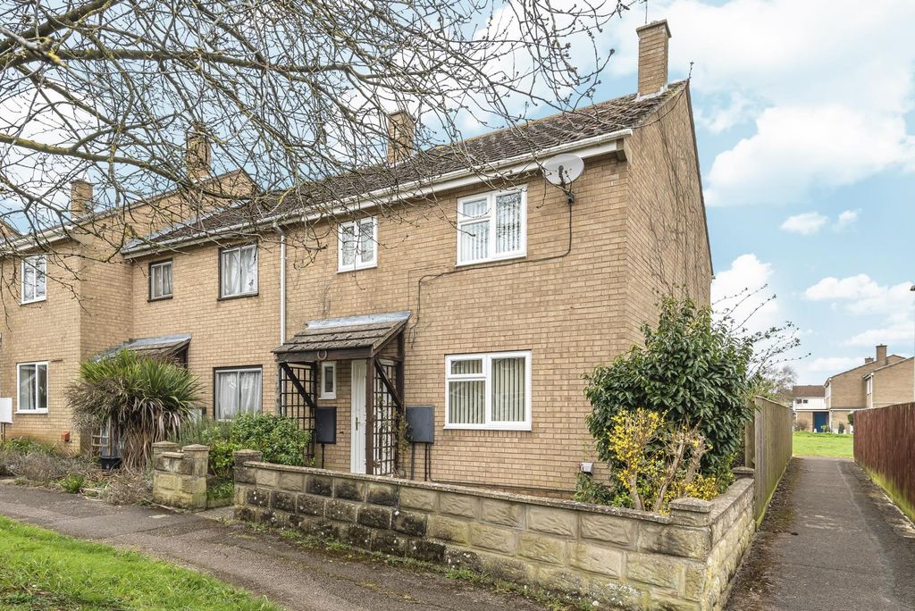 Property photo 1 of 9 595743 (1)