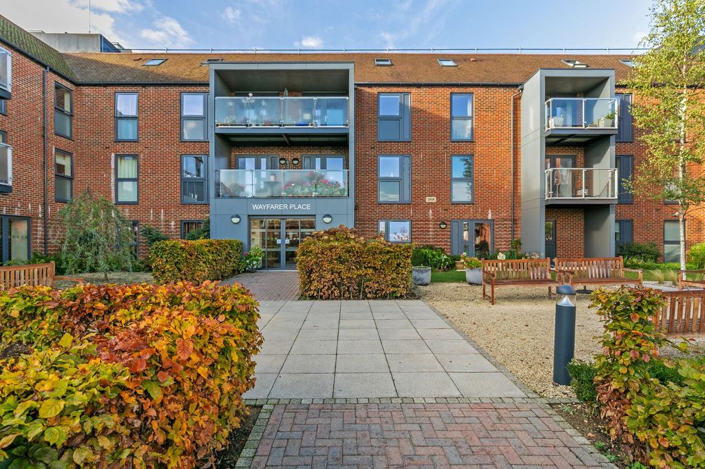 Property photo 1 of 12