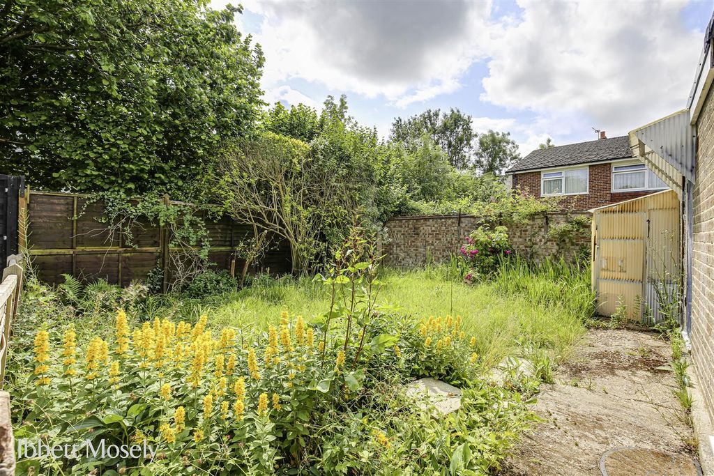 Property photo 2 of 8 13.Jpg