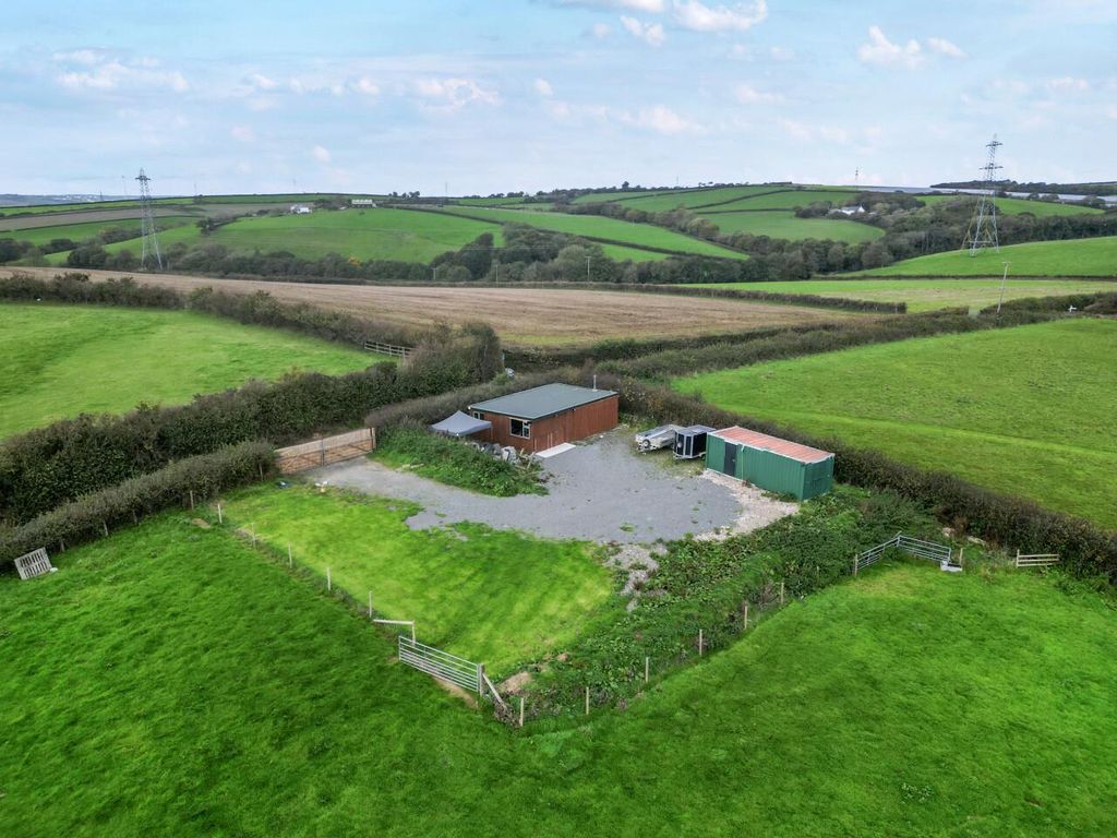 Property photo 3 of 11 -68E3ce4F26100-1363889-Jpg.Jpg