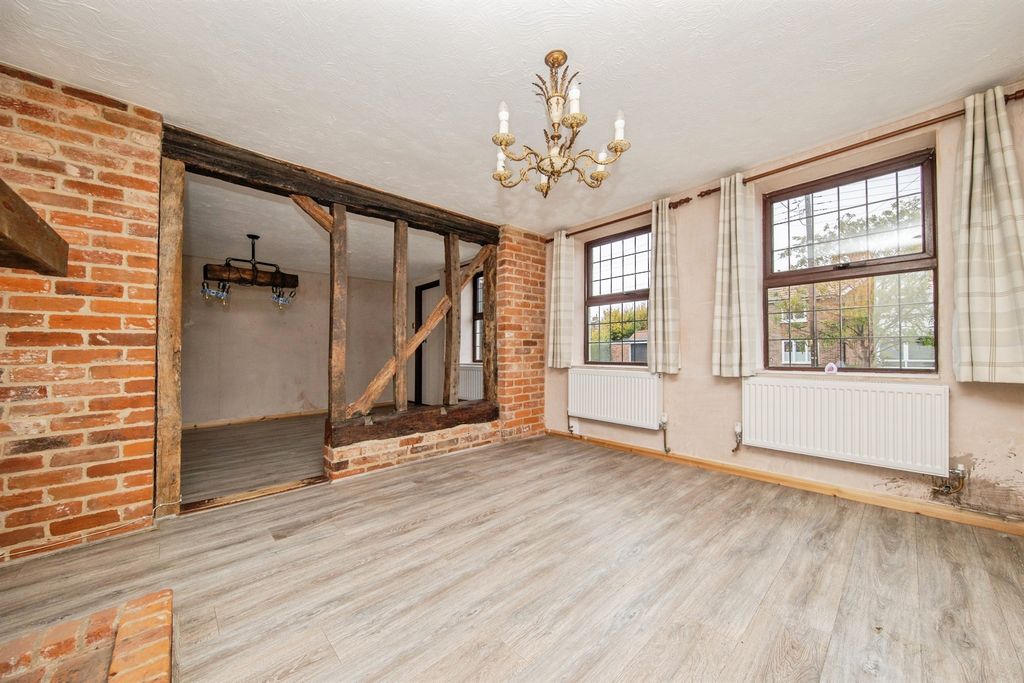 Property photo 3 of 17