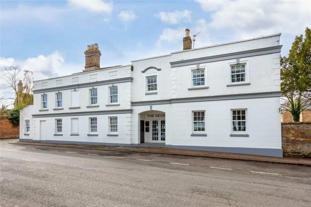 Property photo 1 of 30 9 The George, High Street, Silsoe - H.Jpg