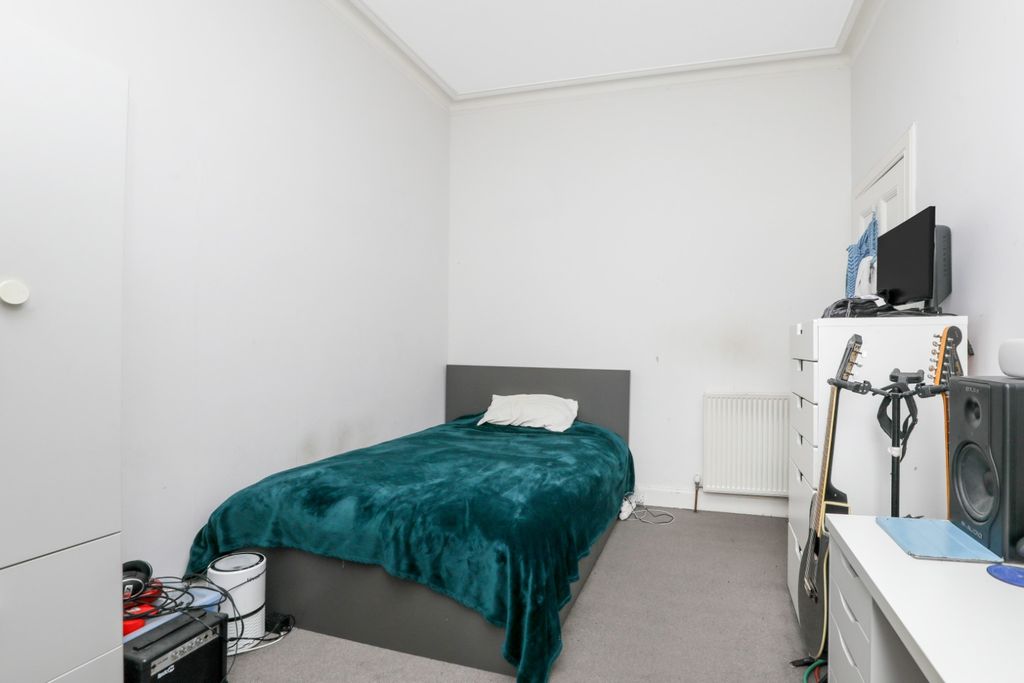 Additional image 10 of 4 bed flat for sale3 2F1 Merchiston Cresent, Merchiston, Edinburgh EH10