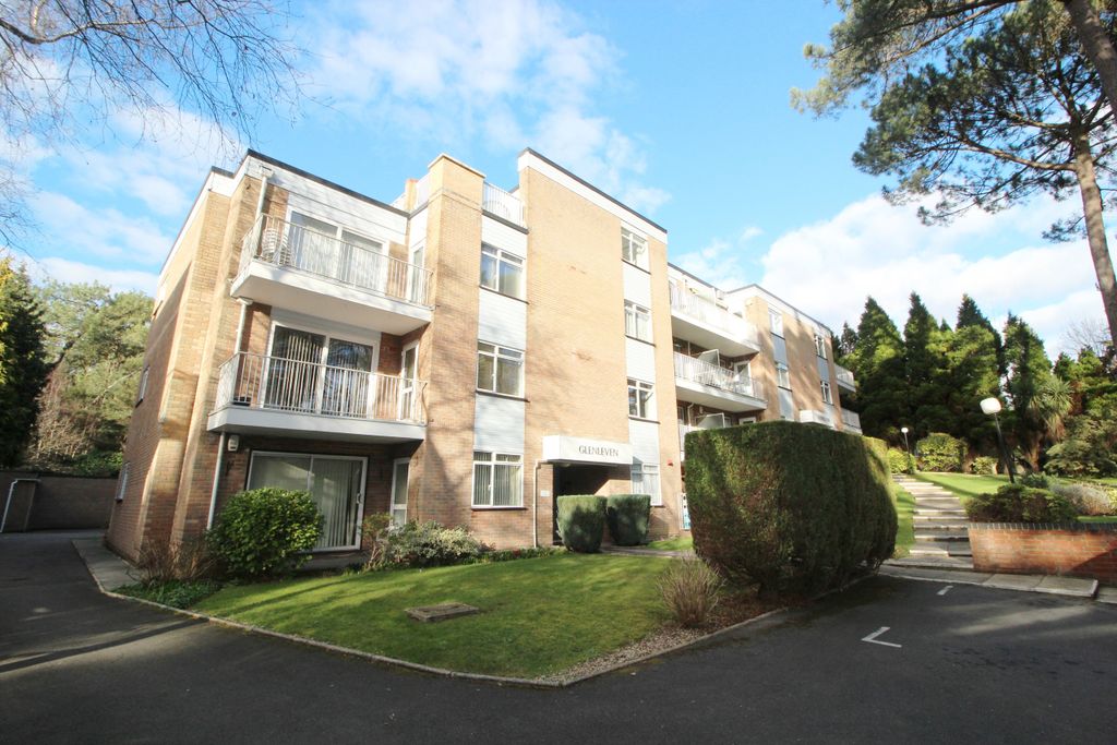 Property photo 1 of 9 Front