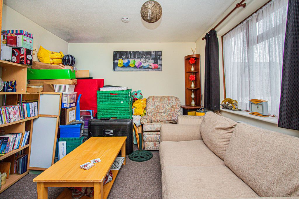 Additional image 6 of 1 bed flat for salePark Road, Irthlingborough NN9