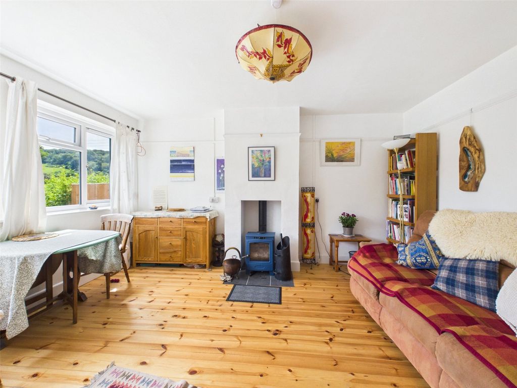 Property photo 2 of 19 Picture No. 02