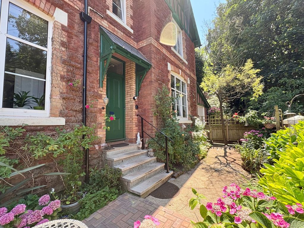 Property photo 2 of 41