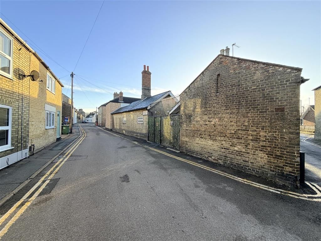 Property photo 2 of 4