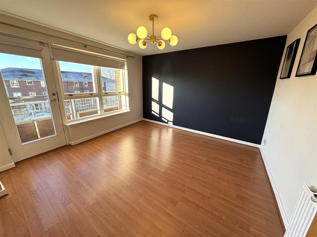 Property photo 3 of 11 Img_4077.Jpg