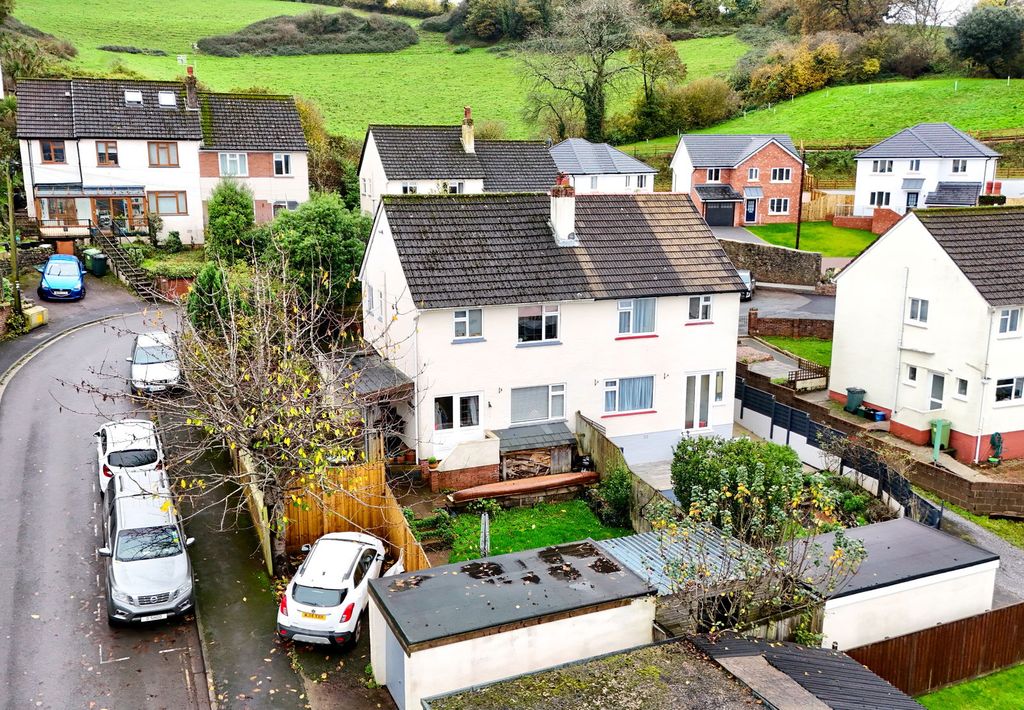 Property photo 1 of 22